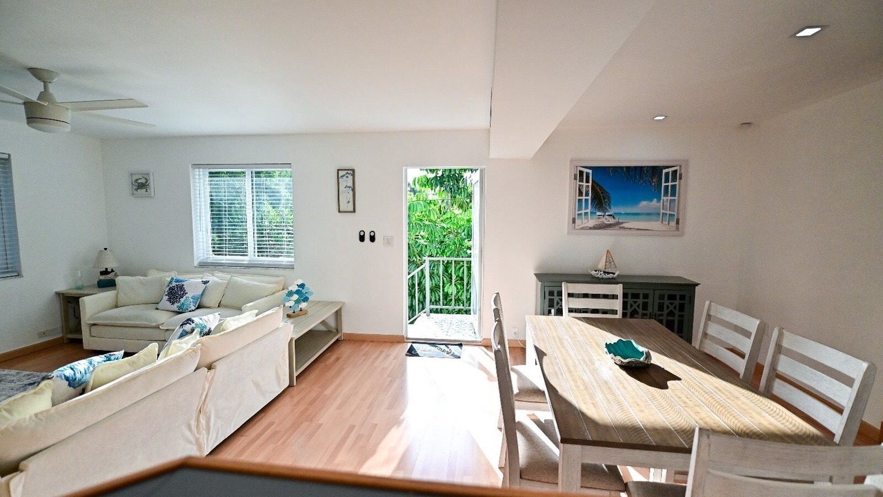 Photo of Livingroom in Overtown