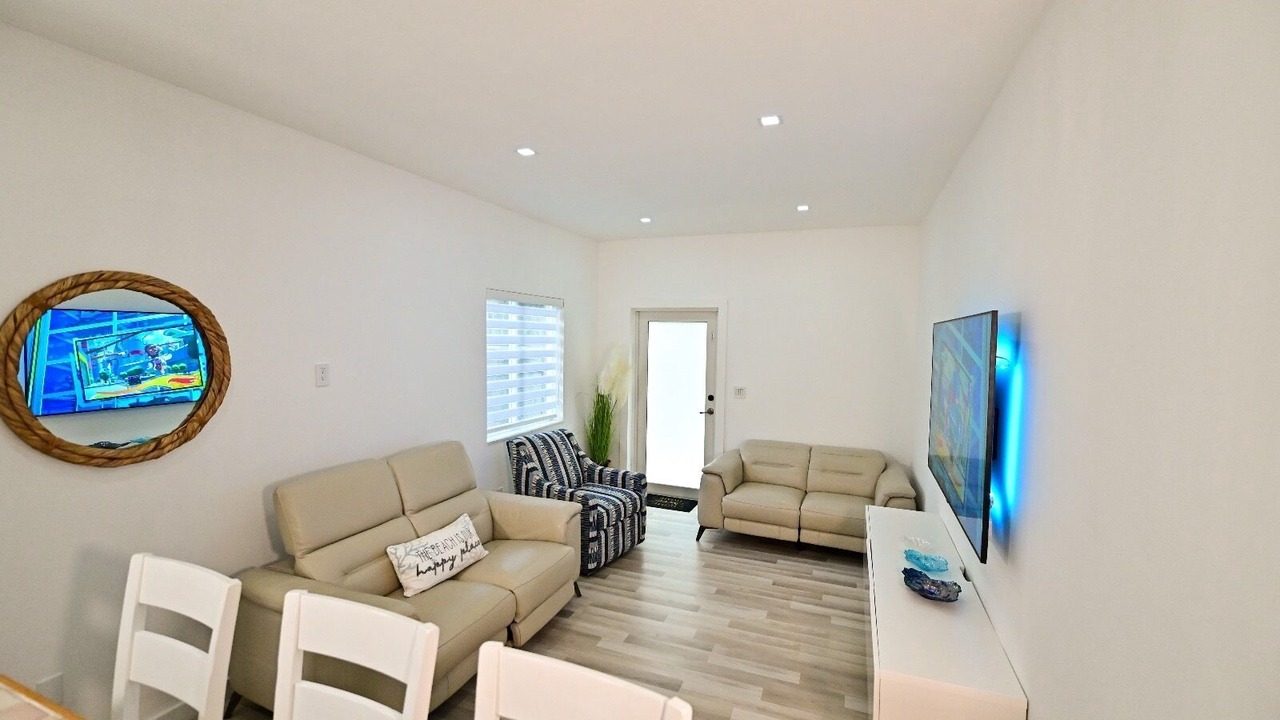 Photo of Livingroom in Overtown
