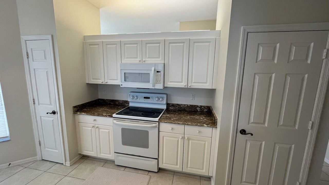 Photo of Kitchen in Crown Pointe