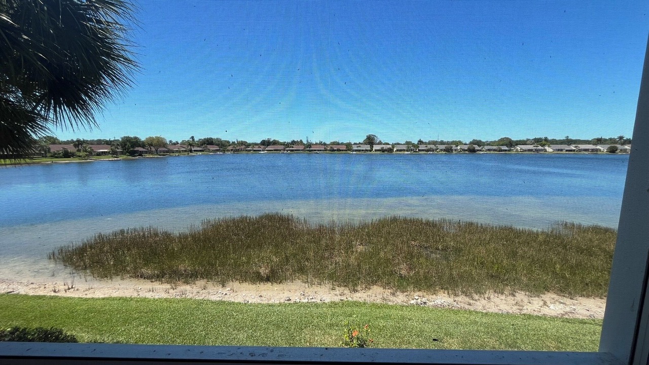 Photo of Outdoor in Crown Pointe