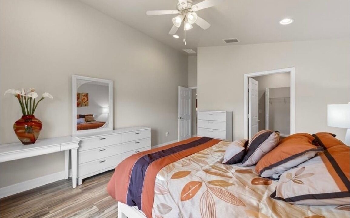 Photo of Bedroom in Botanica Lakes