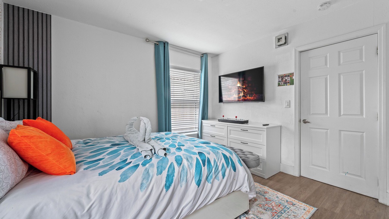 Photo of Bedroom in Oakland Park