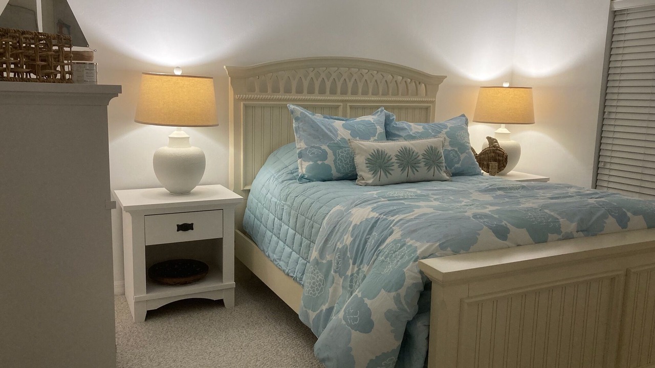 Photo of Bedroom in Pelican Preserve