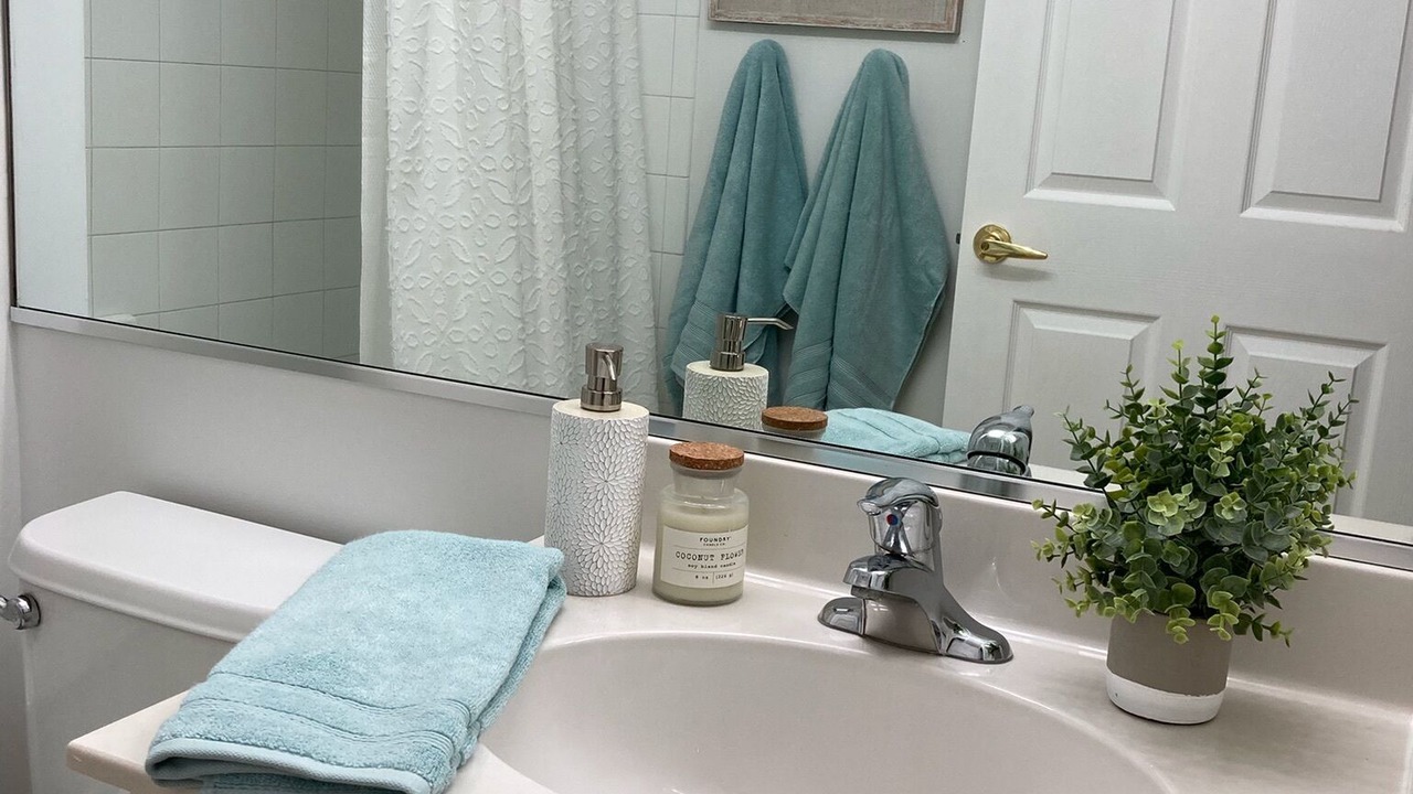 Photo of Bathroom in Pelican Preserve