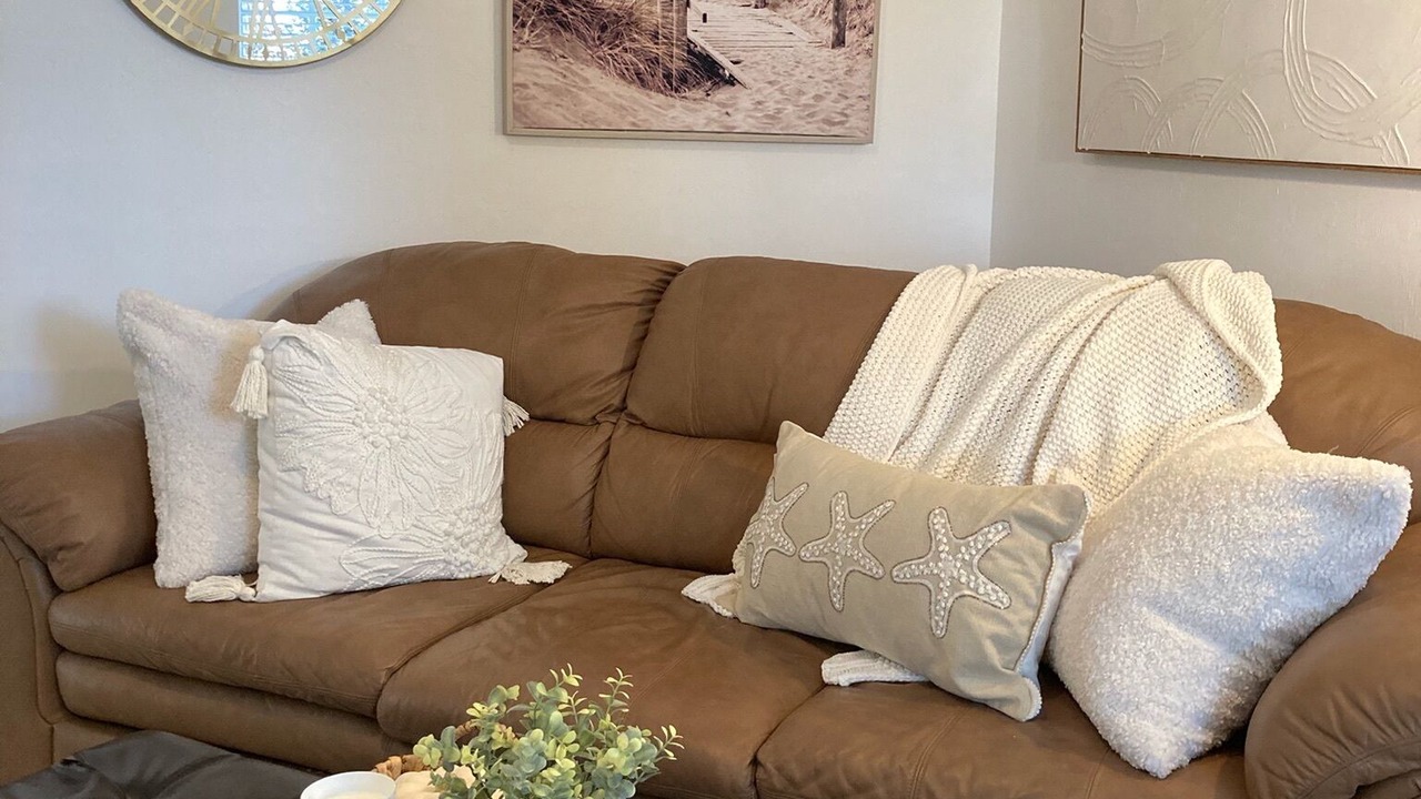 Photo of Livingroom in Pelican Preserve