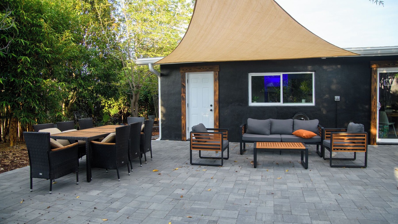 Photo of Outdoor in Golden Beach Estates