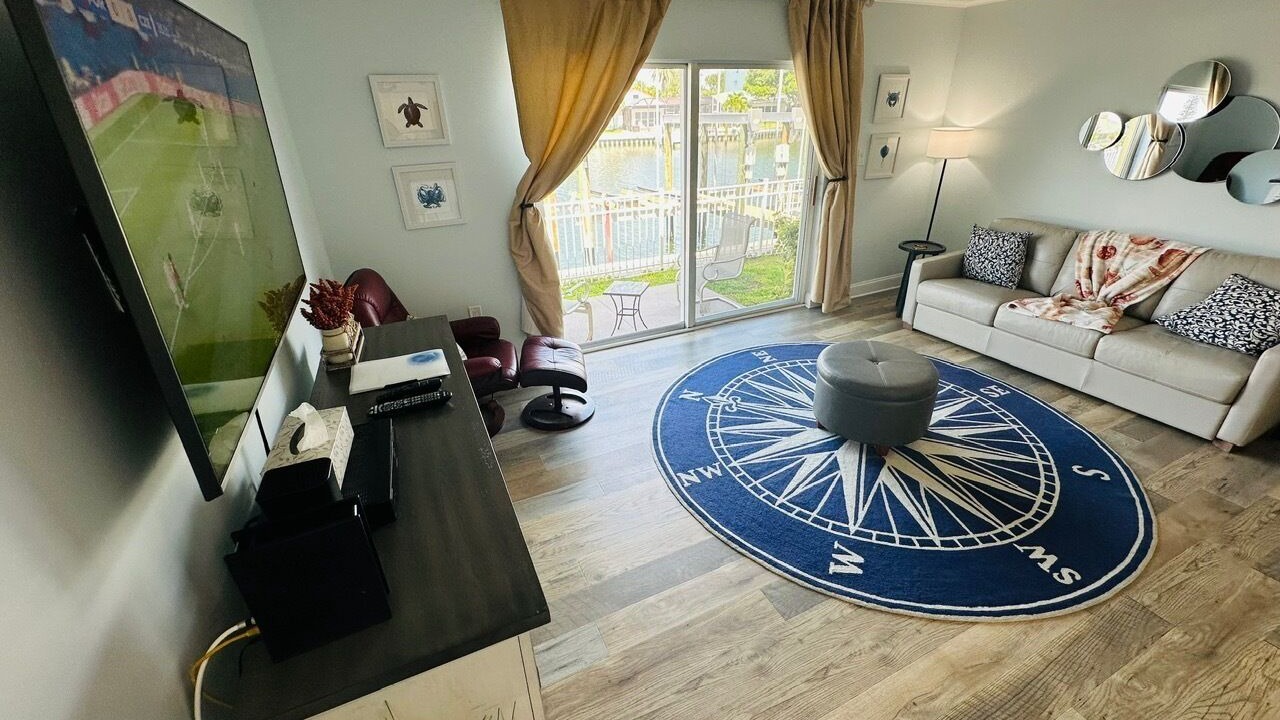 Photo of Livingroom in Belle Vista
