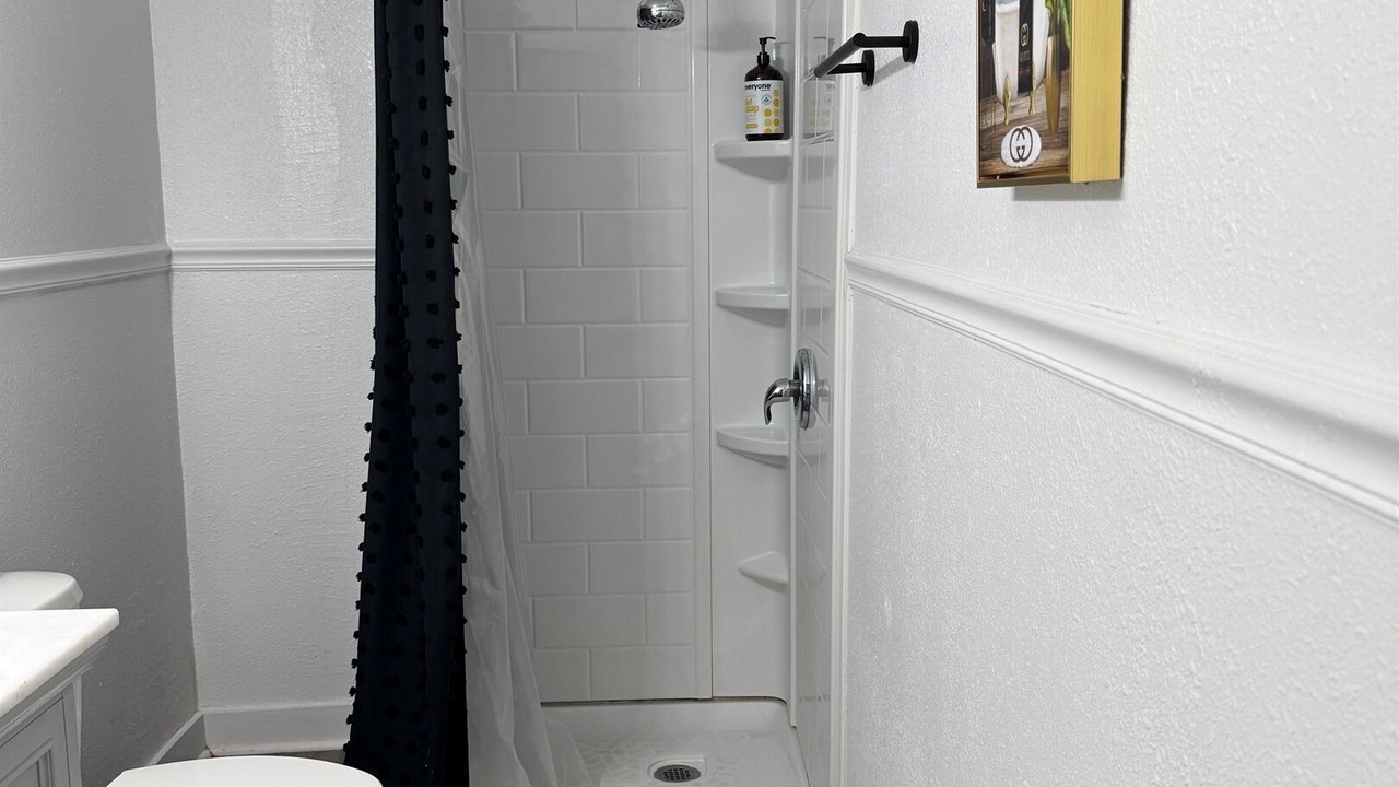 Photo of Bathroom in Lake Eola Heights
