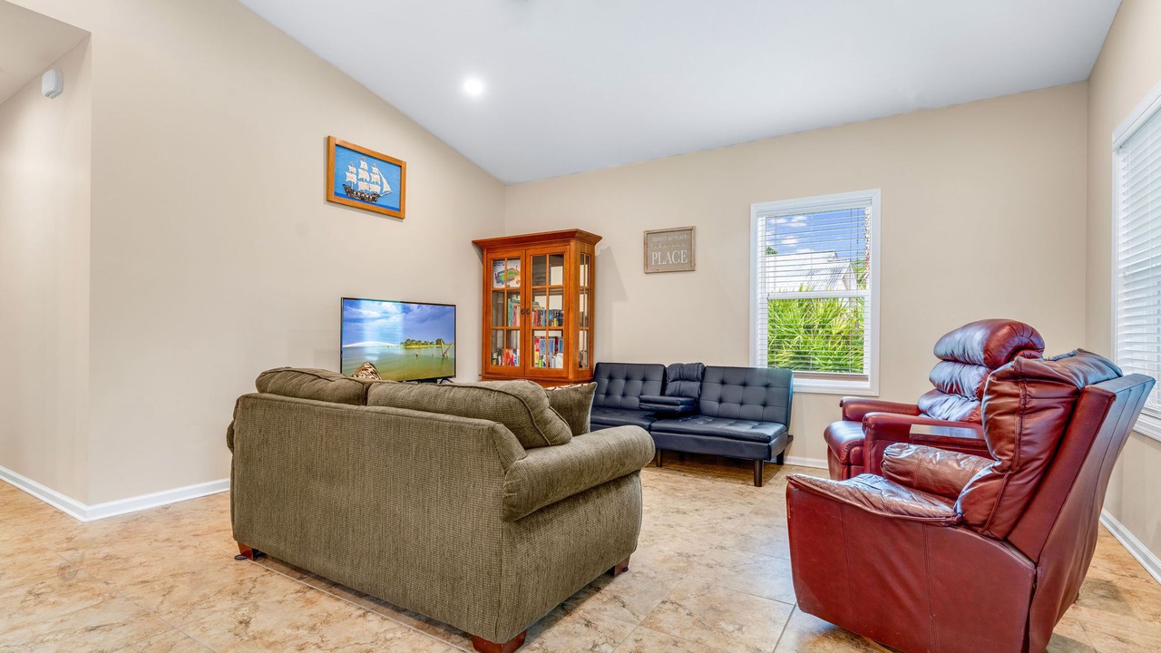 Photo of Livingroom in Eastpoint