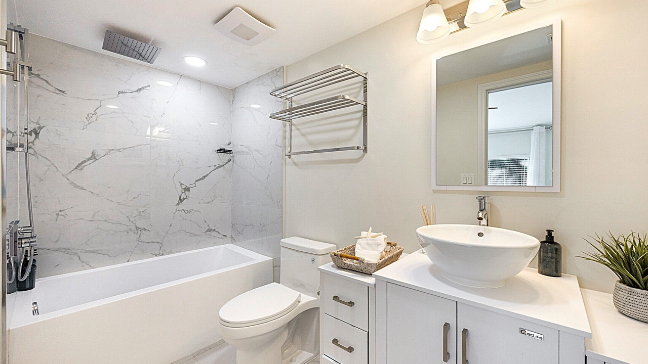 Photo of Bathroom in South Lake