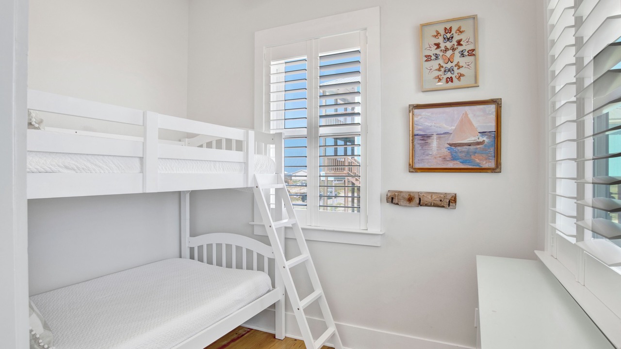 Photo of Bedroom in Southpointe