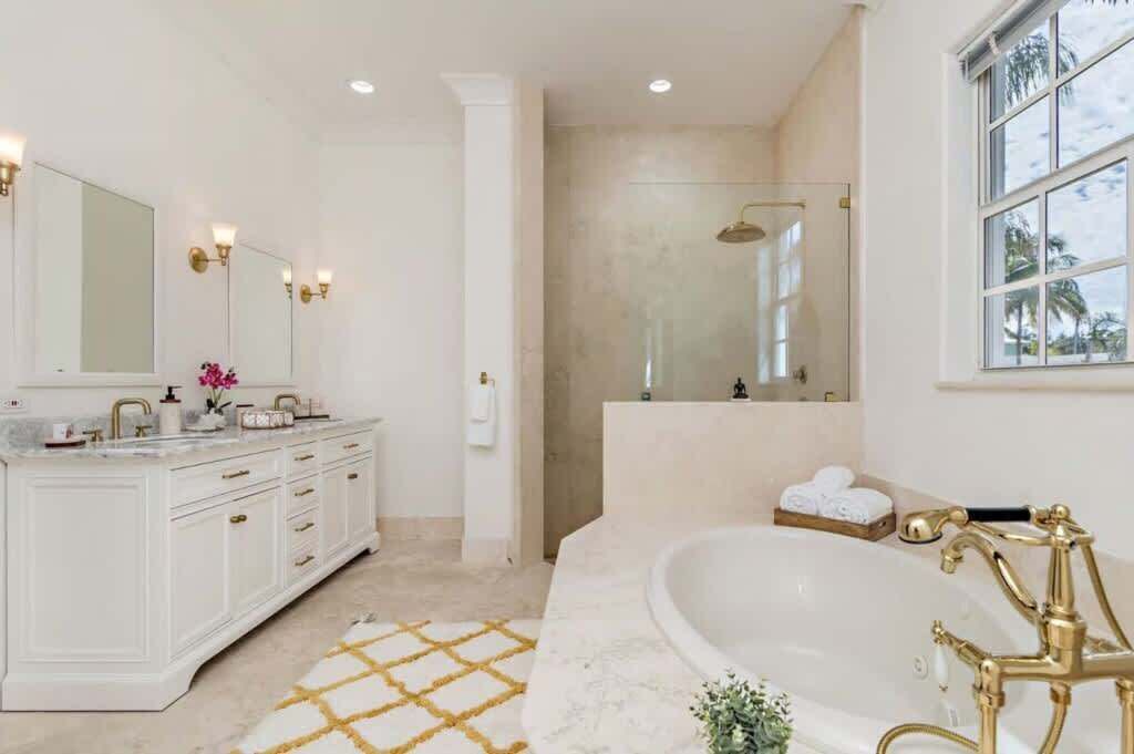 Photo of Bathroom in Southside
