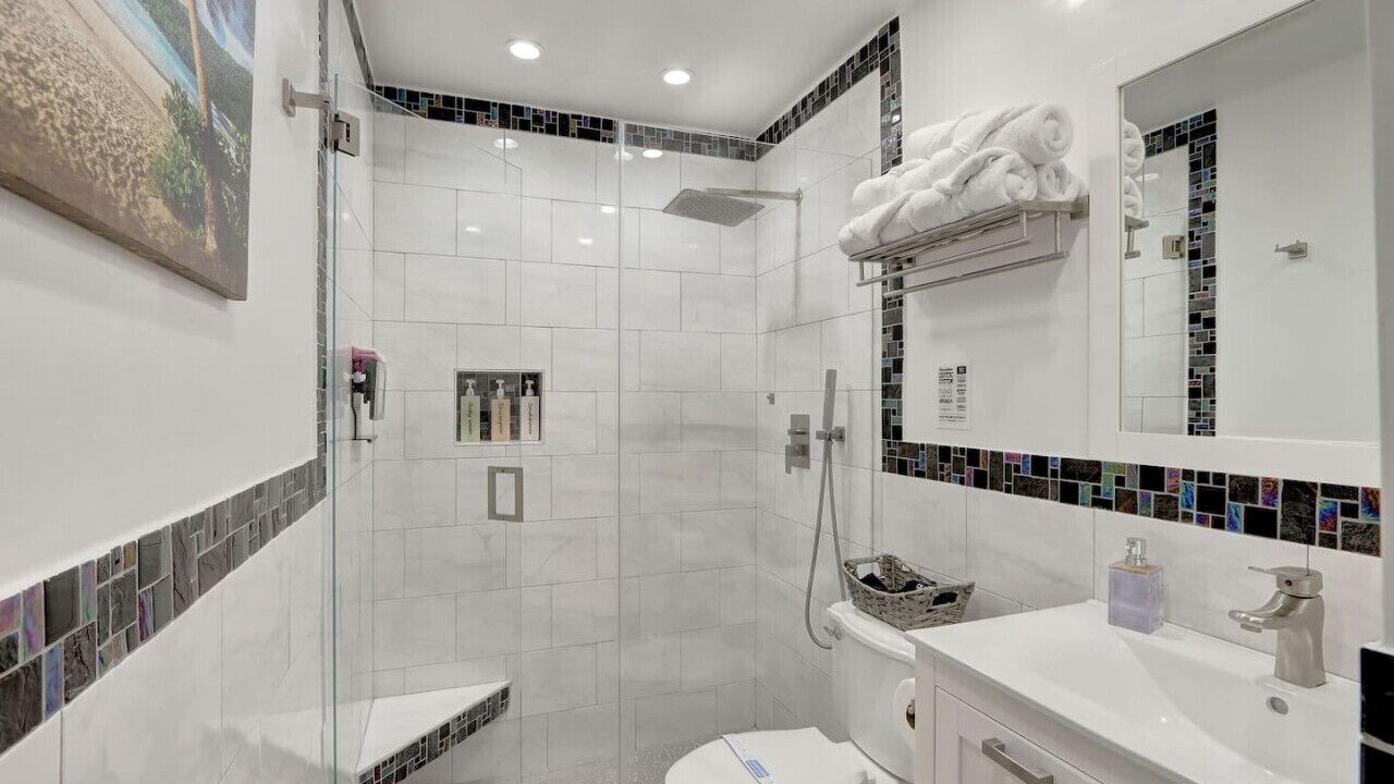 Photo of Bathroom in Pembroke Pines