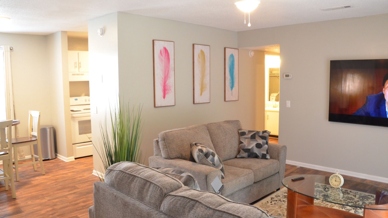 Photo of Livingroom in Enterprise