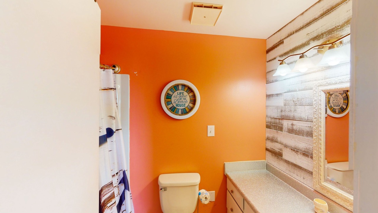 Photo of Bathroom in Gulf Shores