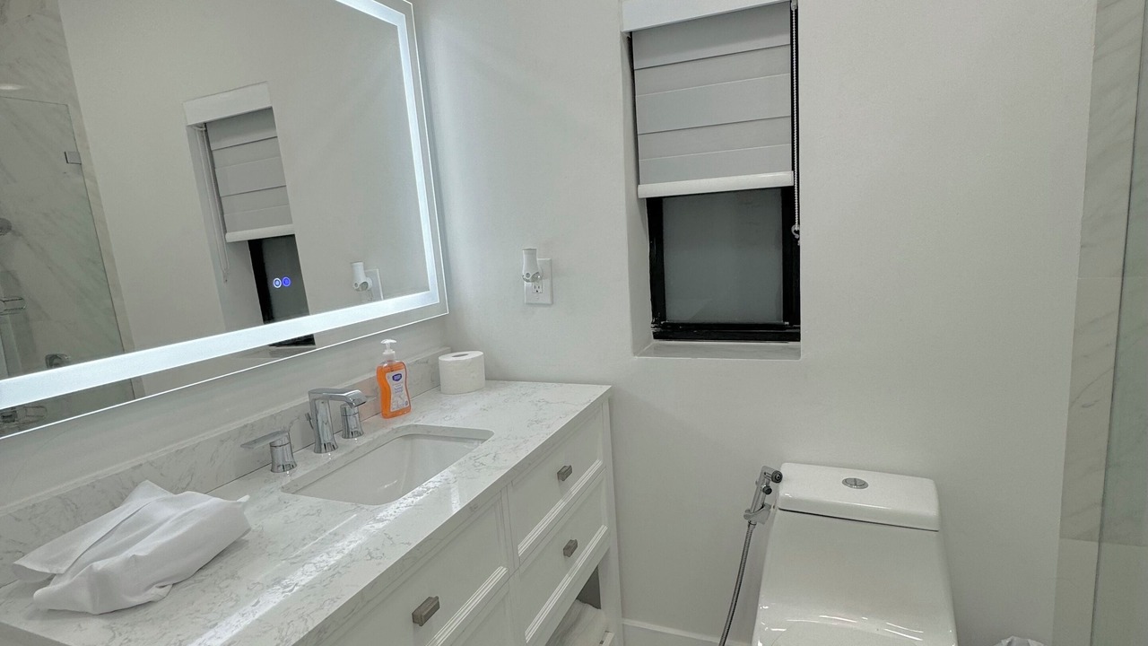 Photo of Bathroom in Coral Terrace