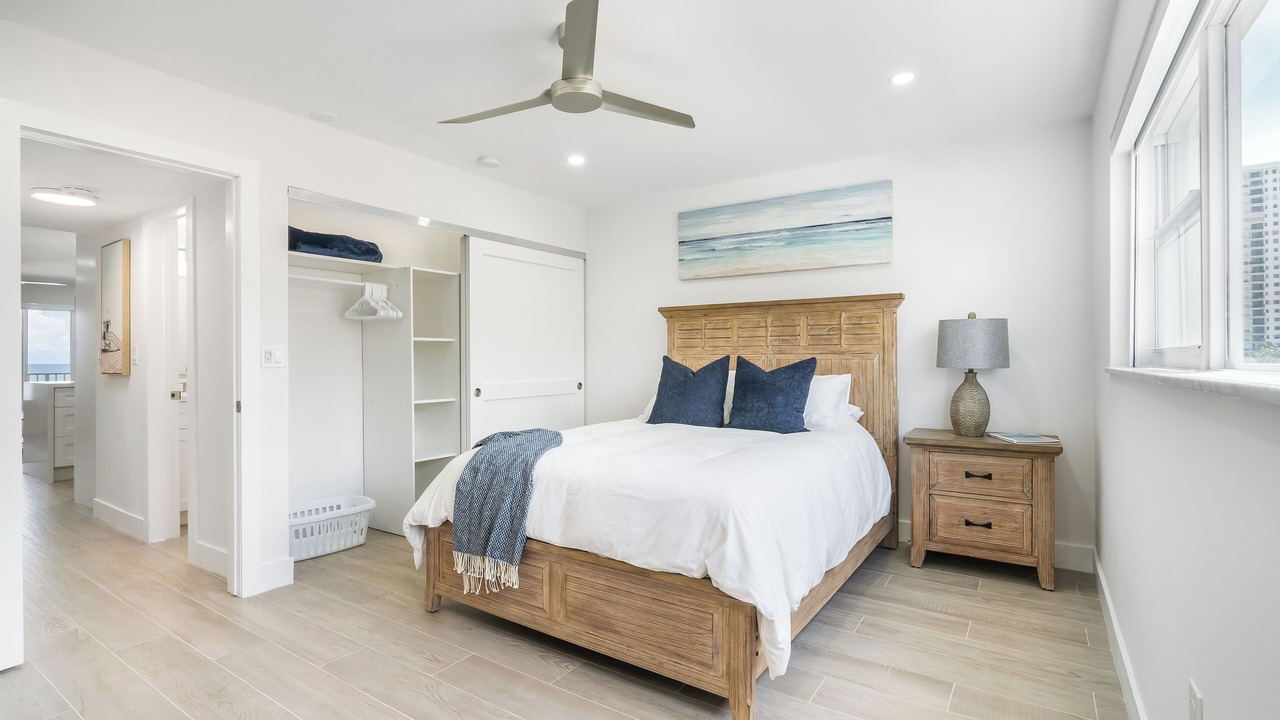 Photo of Bedroom in South Lake