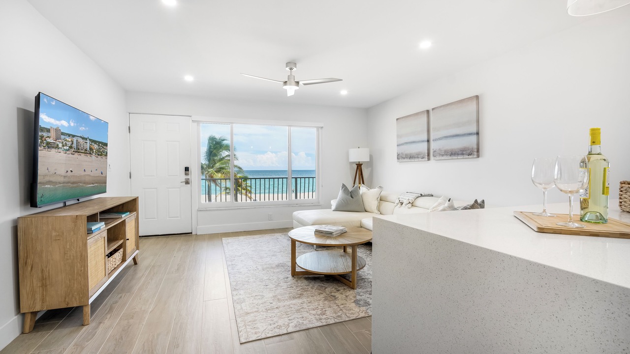 Photo of Livingroom in South Lake