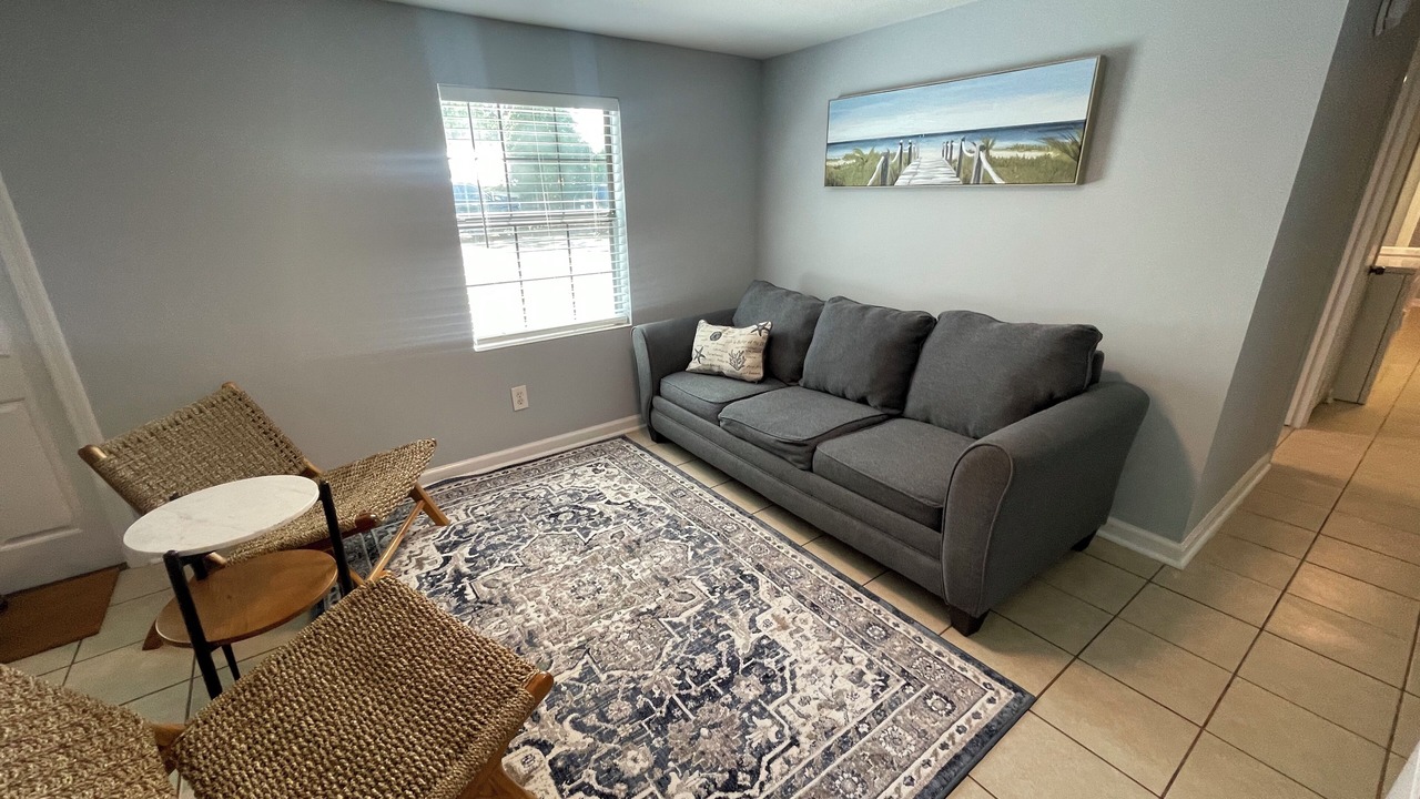 Photo of Livingroom in Eastpoint