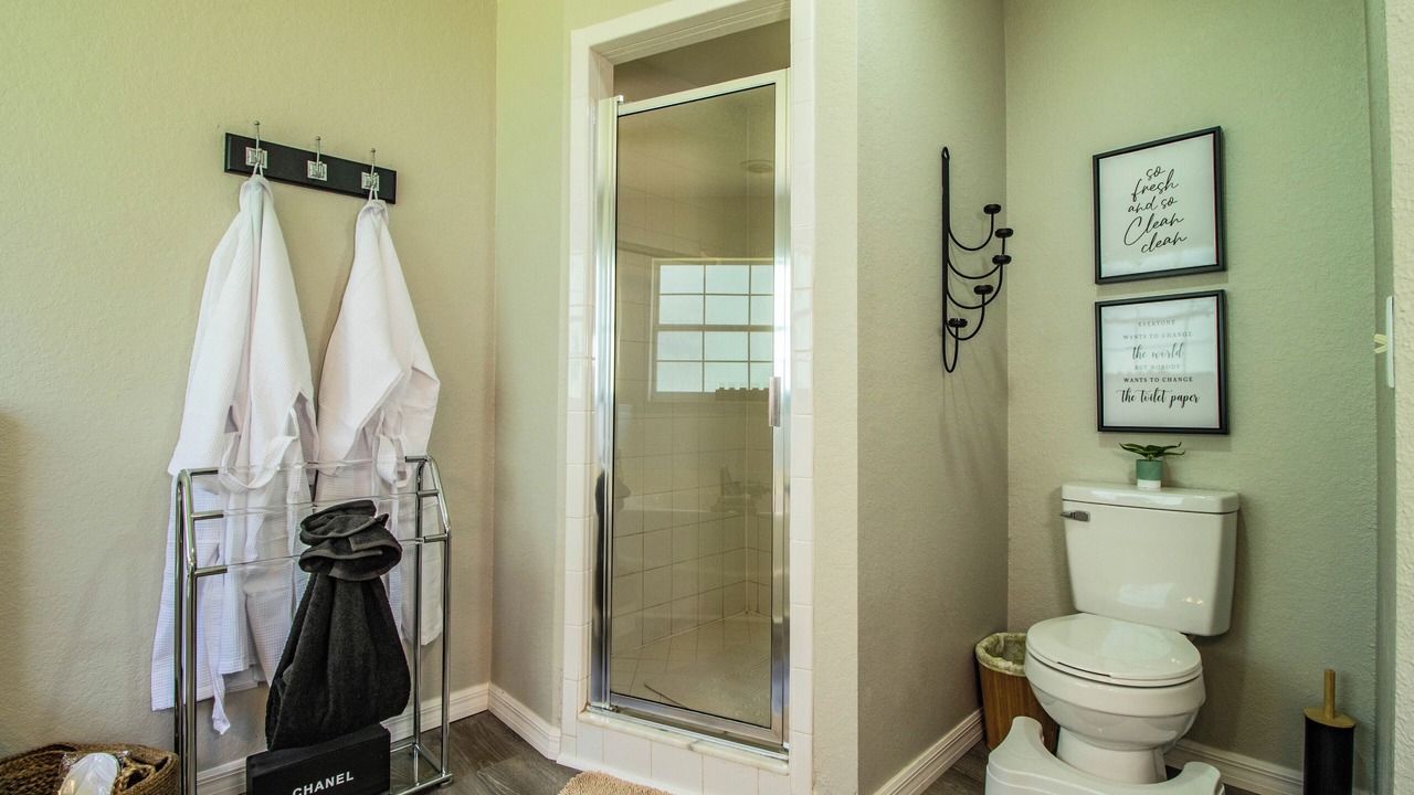 Photo of Bathroom in Lakeland