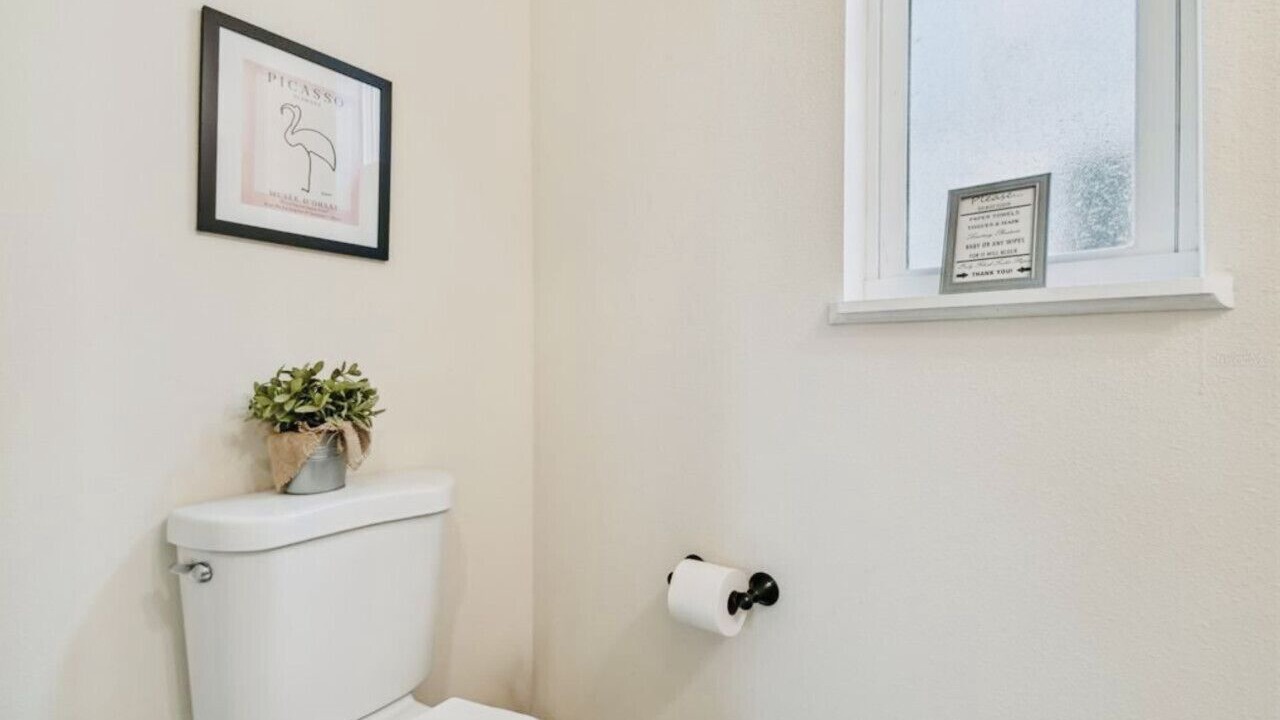Photo of Bathroom in Gillespie Park