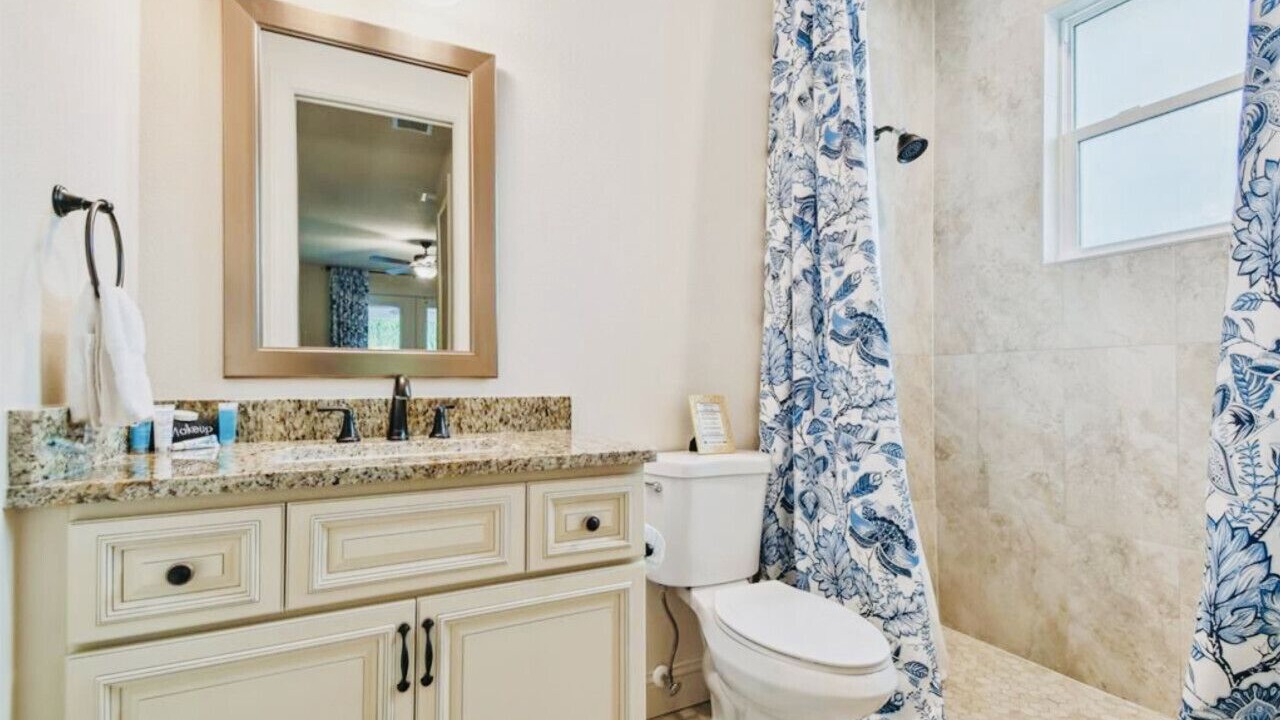 Photo of Bathroom in Gillespie Park