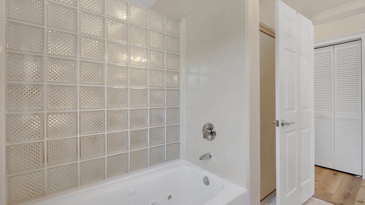 Photo of Bathroom in Havana