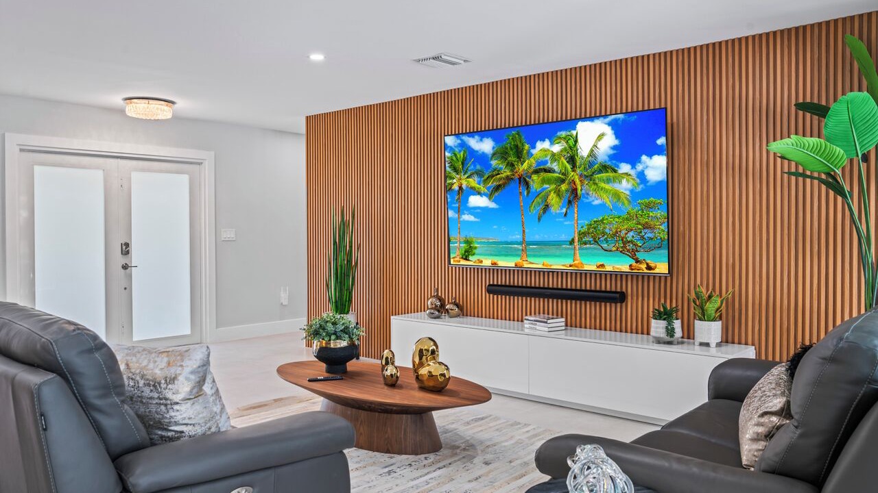 Photo of Bedroom in Miami Gardens