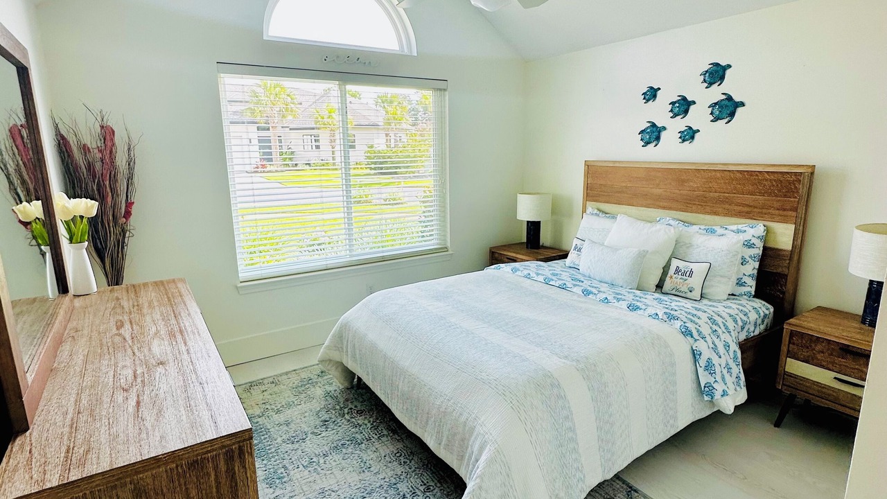 Photo of Bedroom in Avalon Beach Estates