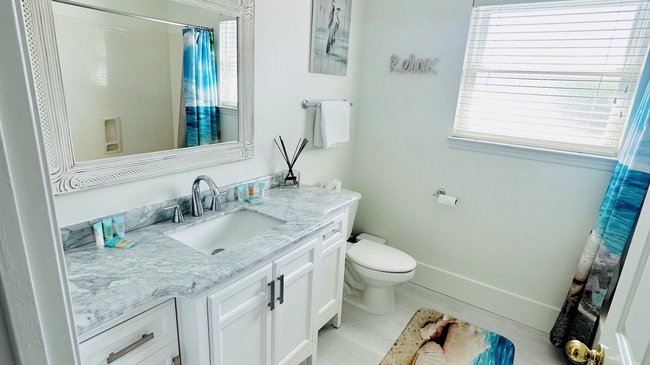 Photo of Bathroom in Avalon Beach Estates