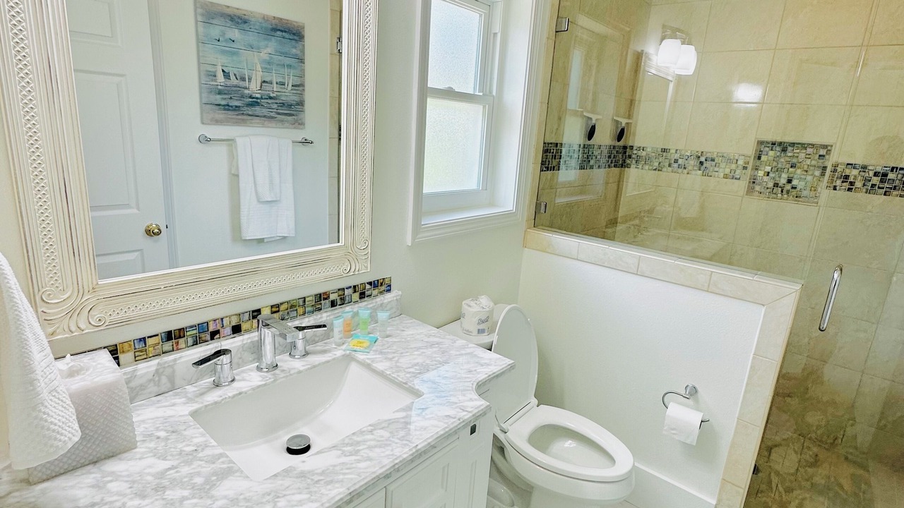 Photo of Bathroom in Avalon Beach Estates