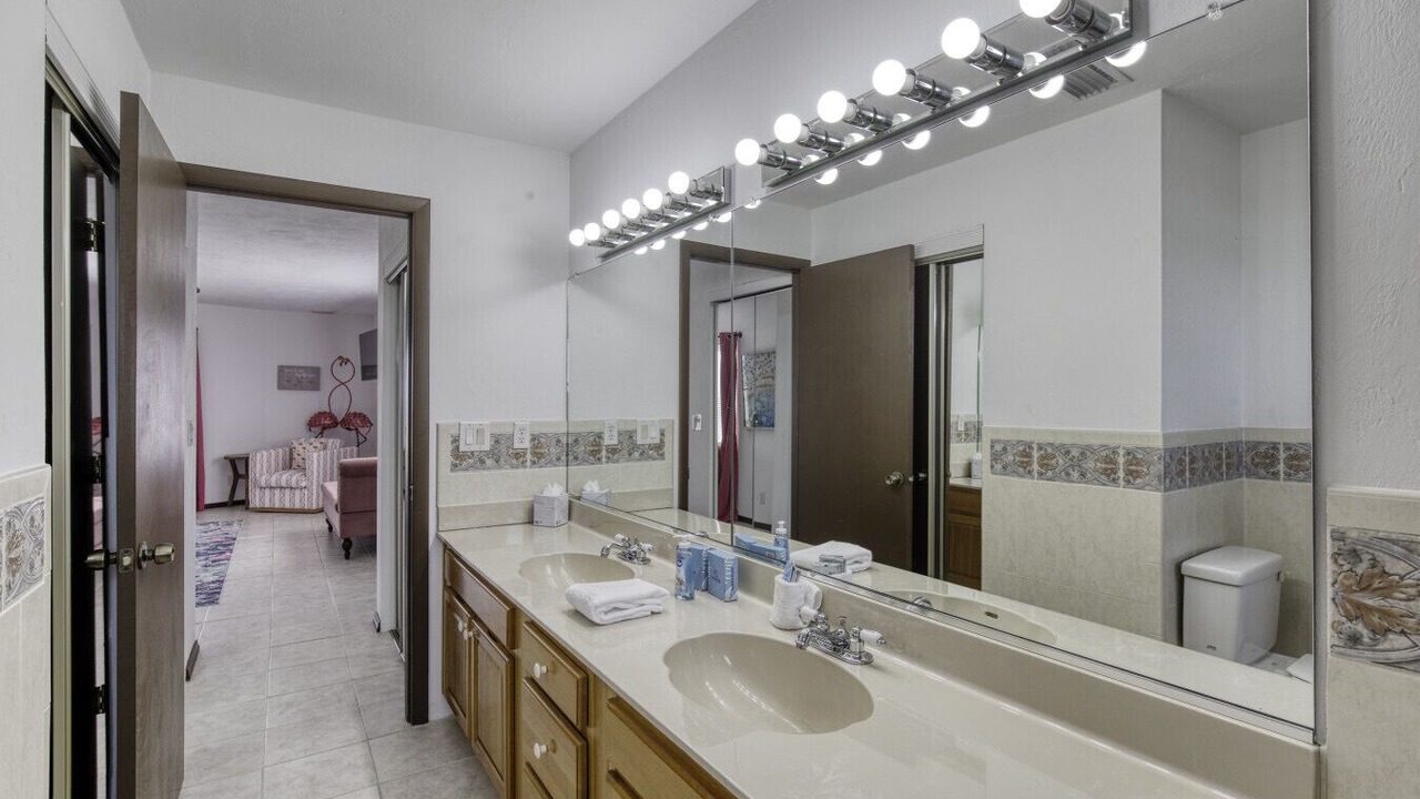Photo of Bathroom in Ocean Dunes South