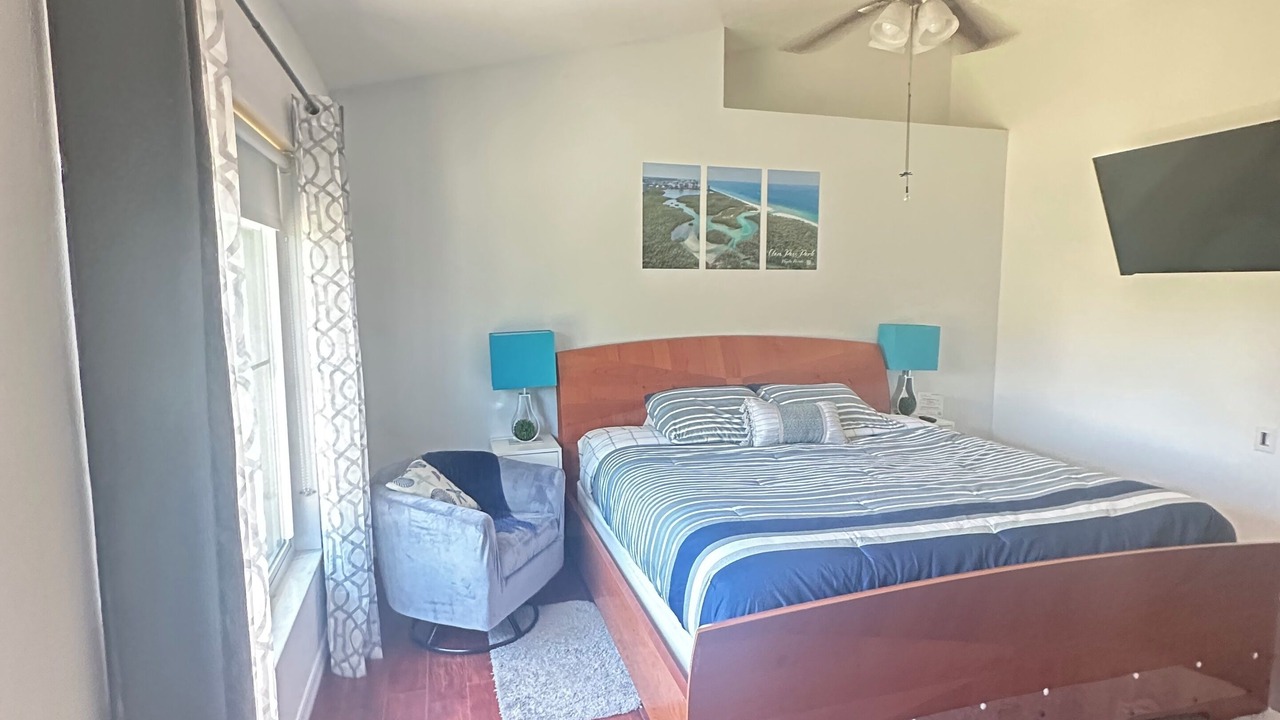 Photo of Bedroom in Golden Gate