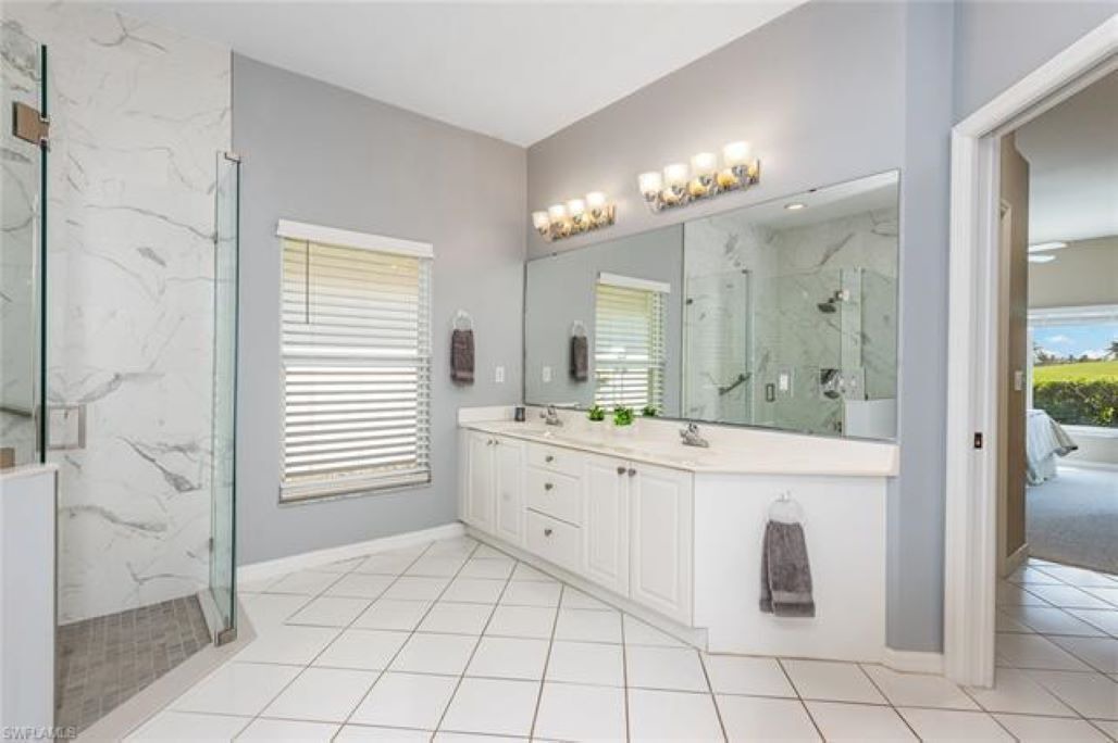 Photo of Bathroom in Falcons Glen