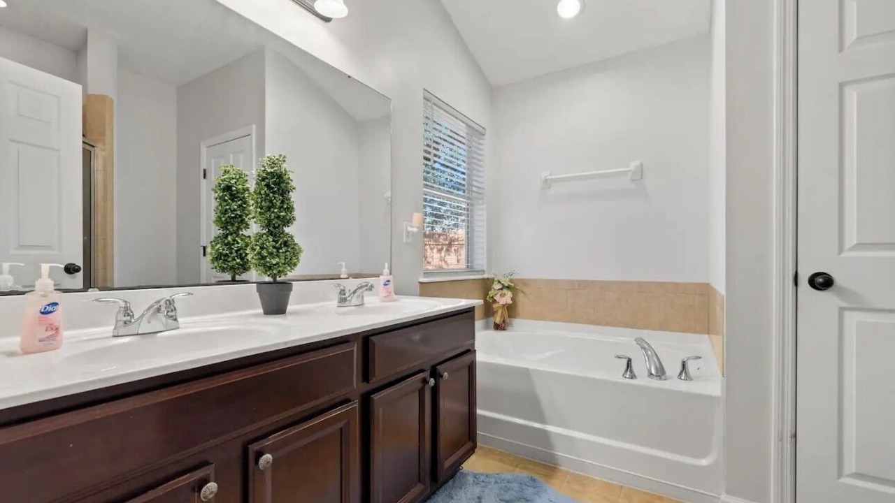 Photo of Bathroom in Northside