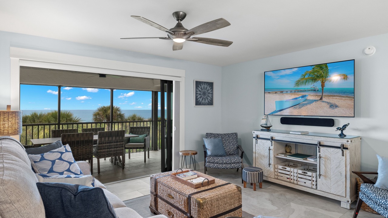 Photo of Livingroom in Beachview Country Club Estates