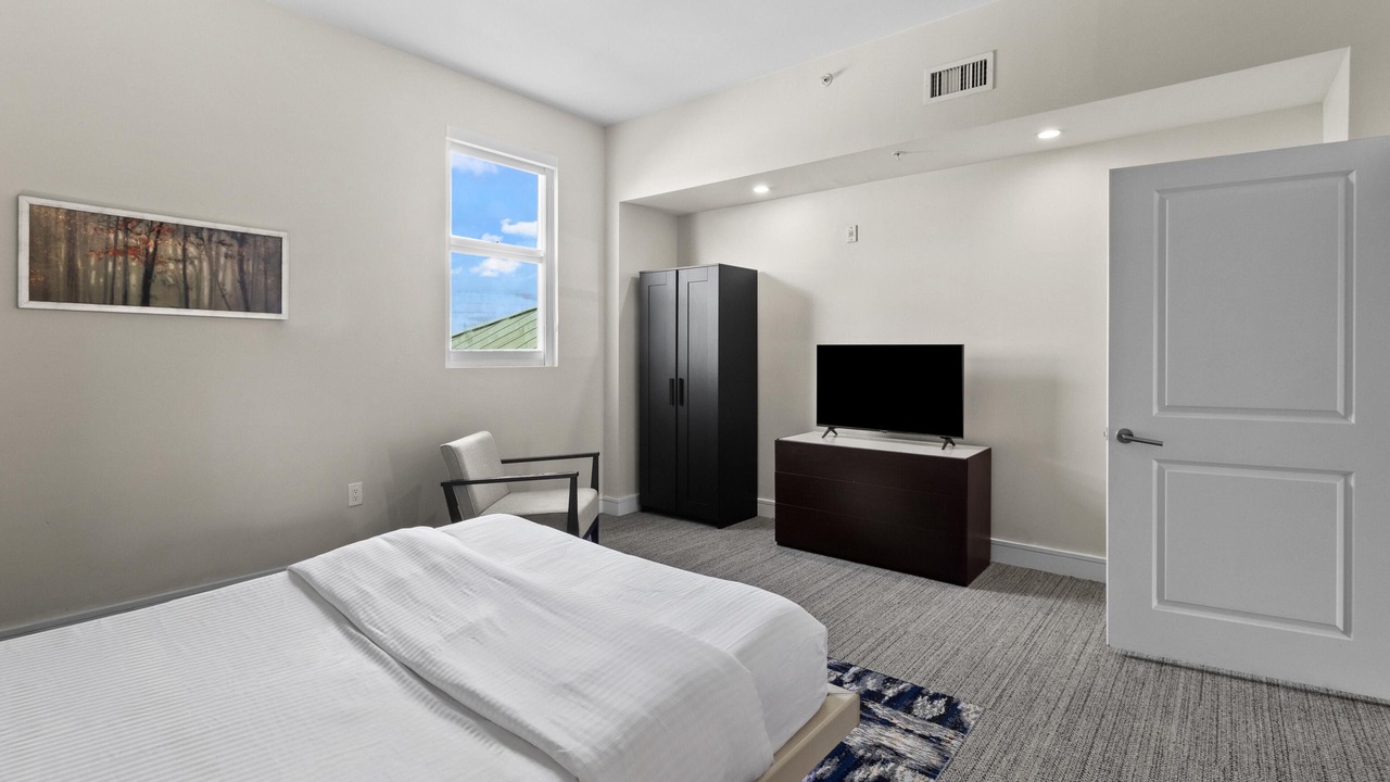 Photo of Bedroom in Doral
