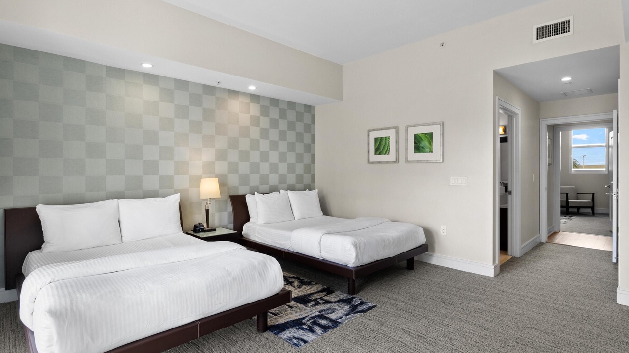 Photo of Bedroom in Ludlam