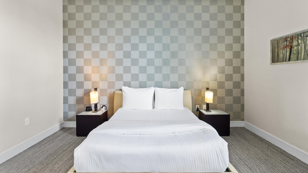 Photo of Bedroom in Ludlam