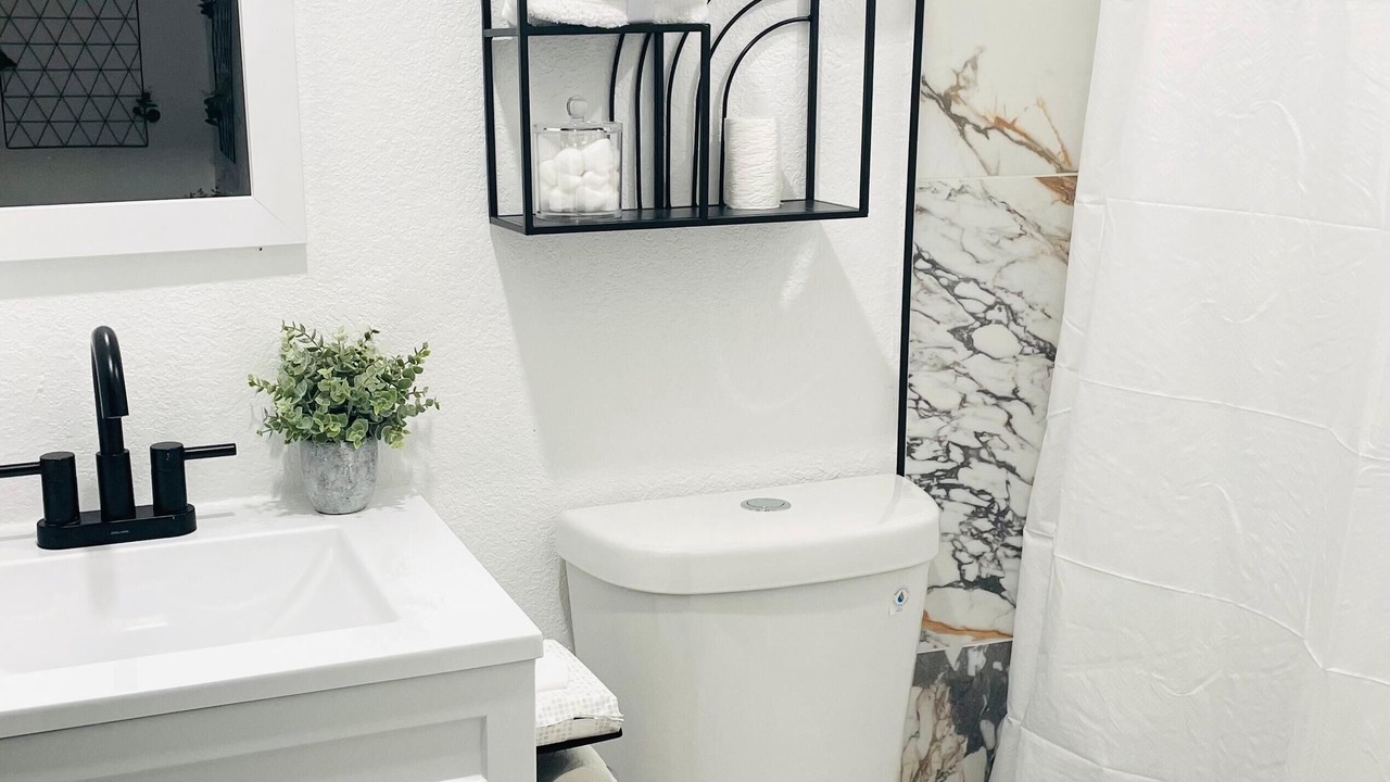Photo of Bathroom in Edgewood