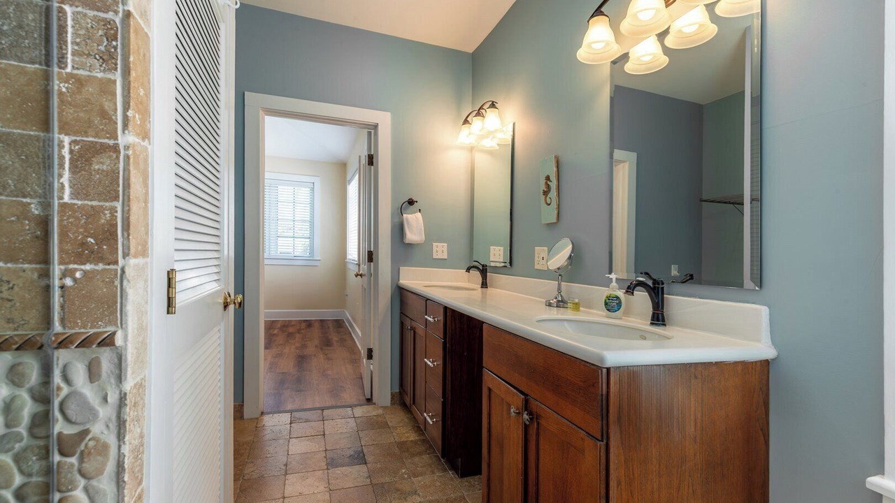 Photo of Bathroom in Meadows