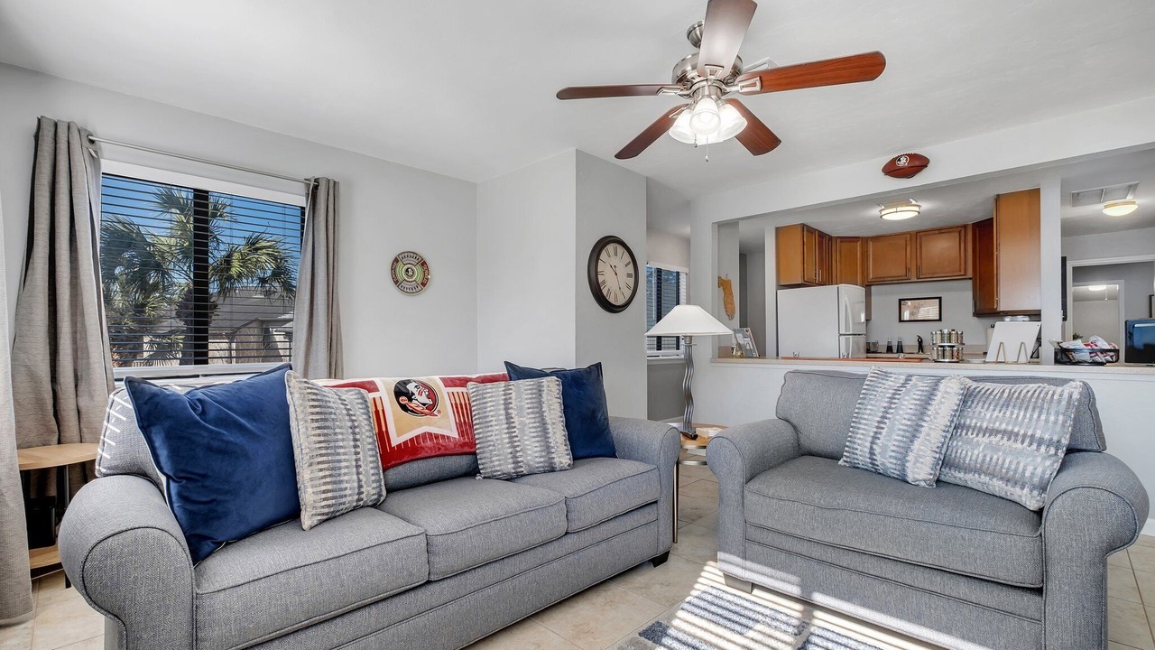 Photo of Livingroom in Tallahassee