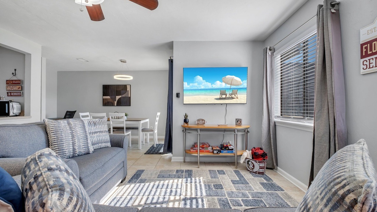Photo of Livingroom in Tallahassee
