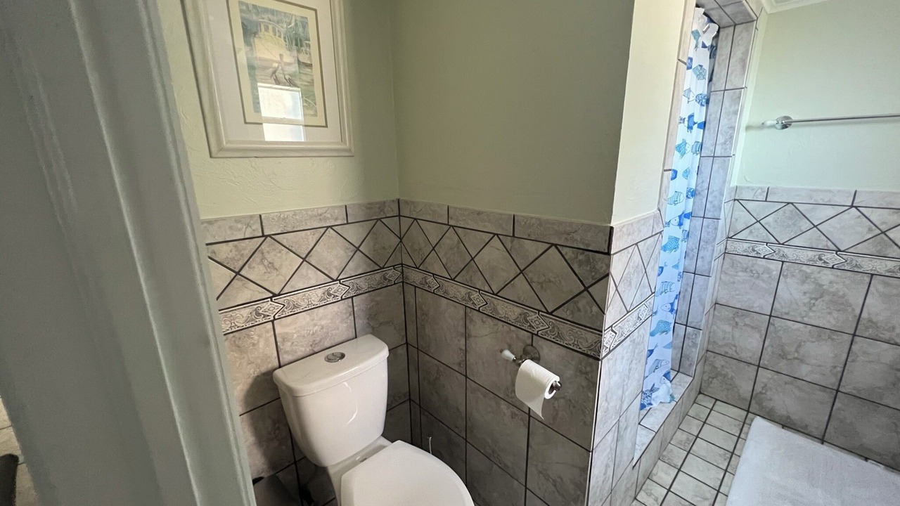 Photo of Bathroom in Chokoloskee