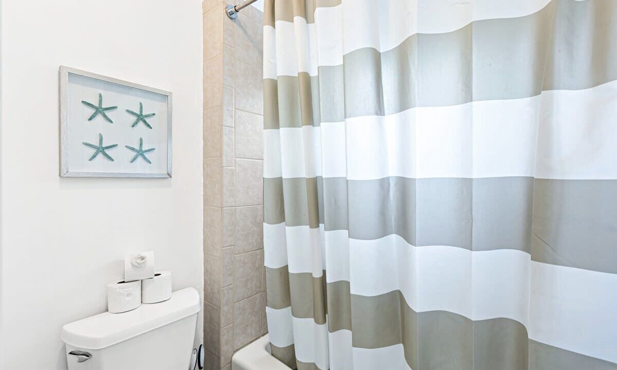 Photo of Bathroom in Hendricks and Venice Isles