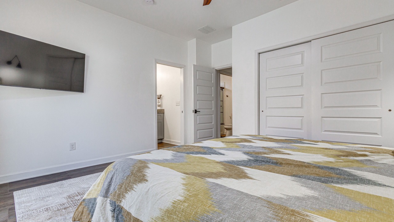 Photo of Bedroom in Downtown