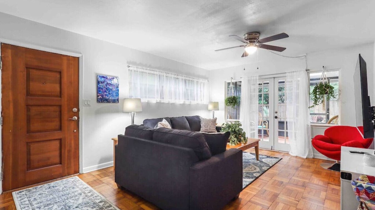Photo of Livingroom in Gainesville