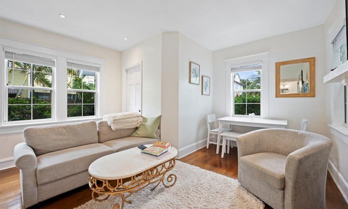 Photo of Livingroom in Palm Beach