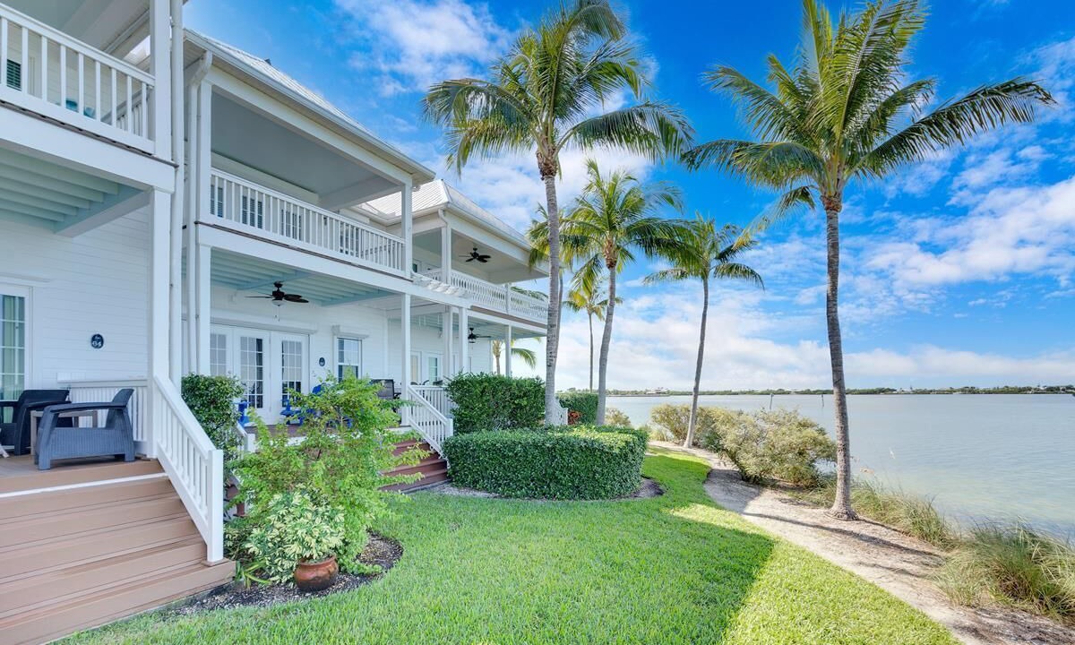 Photo of Patio Balcony in Indigo Reef Marina Homes