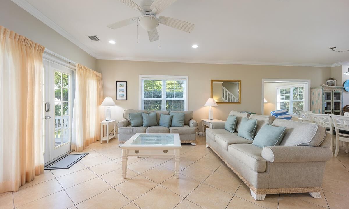 Photo of Livingroom in Indigo Reef Marina Homes